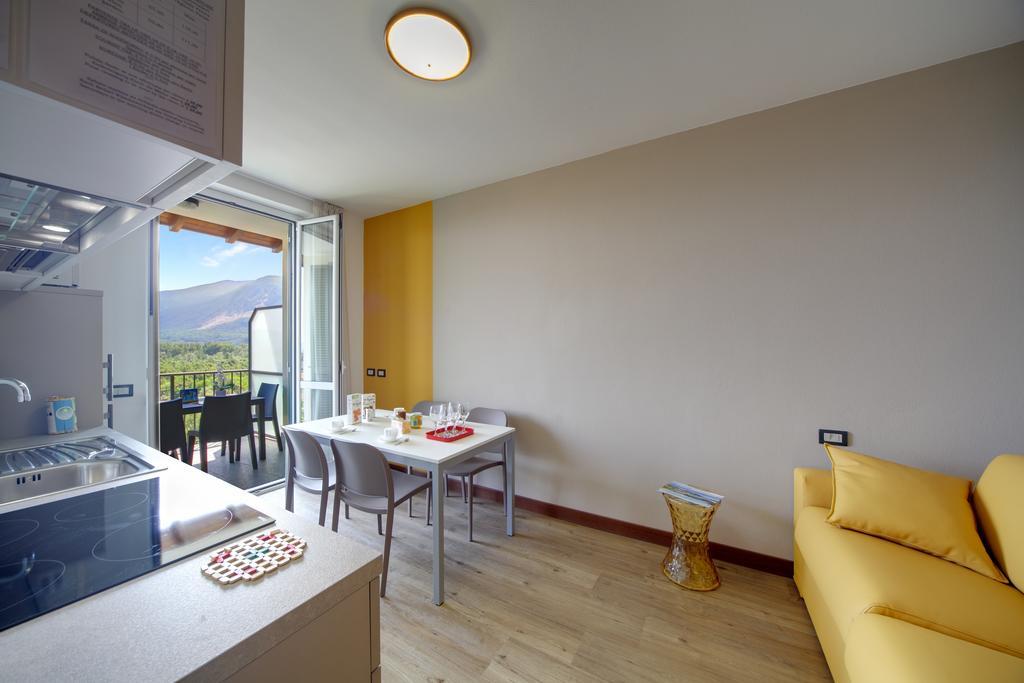 Residence Isolino Verbania Exterior foto