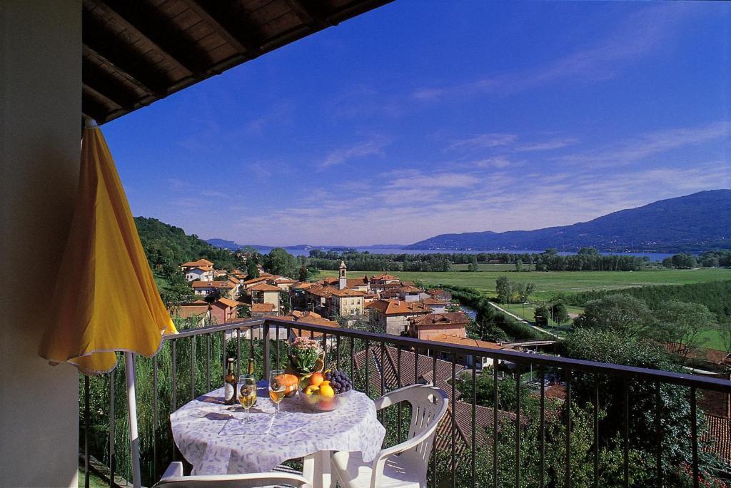 Residence Isolino Verbania Zimmer foto